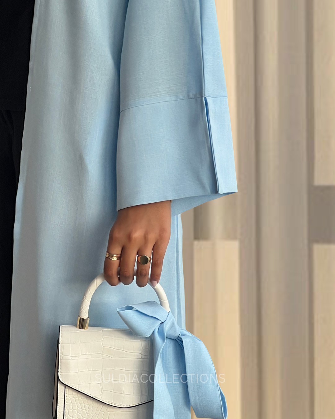 Offene Leinen-Abaya in Babyblau