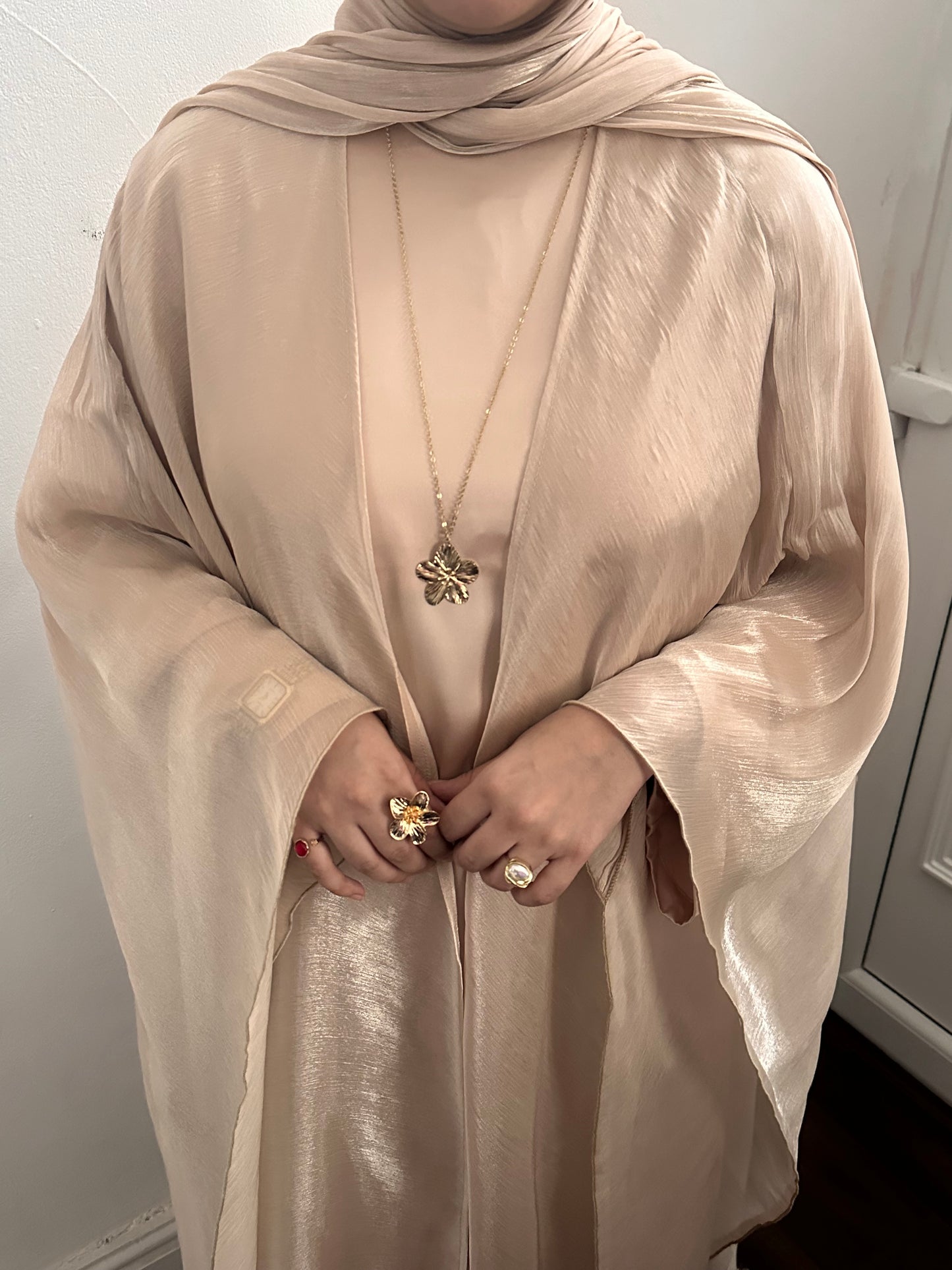 Inaya Abaya set