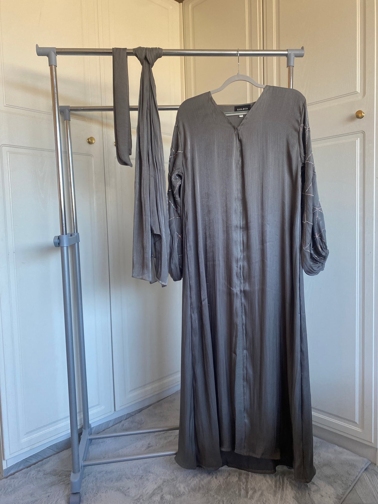 Gray shimmer abaya set